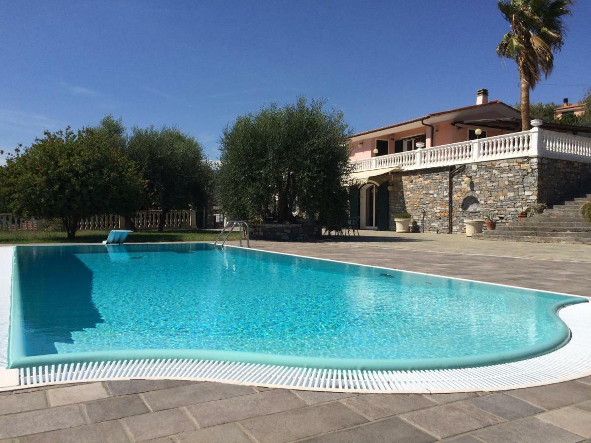 Villa Con Piscina A Imperia, Italy Exterior photo